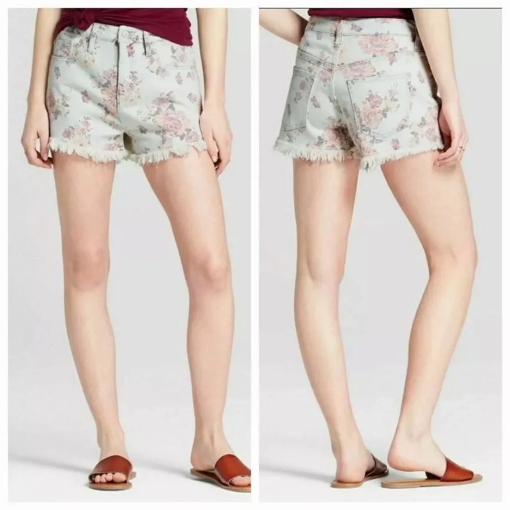 🔺️NWT Mossimo Cream Floral Print High Rise Raw Hem Shorts Size 10